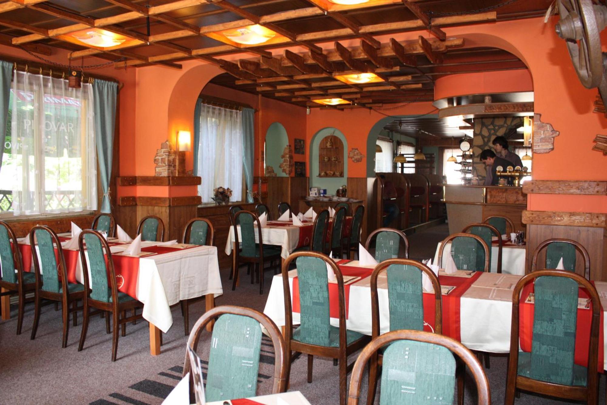 Hotel Hynek Náchod Exterior foto